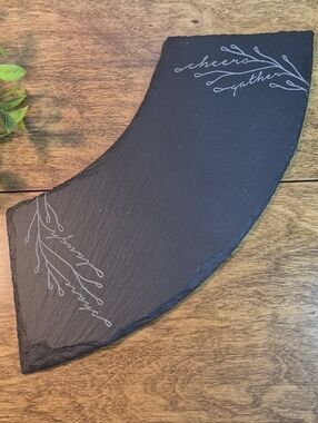 PAMPERED CHEF Retired Curved Shaped Stone Slate Serving Board #1482, New in Box